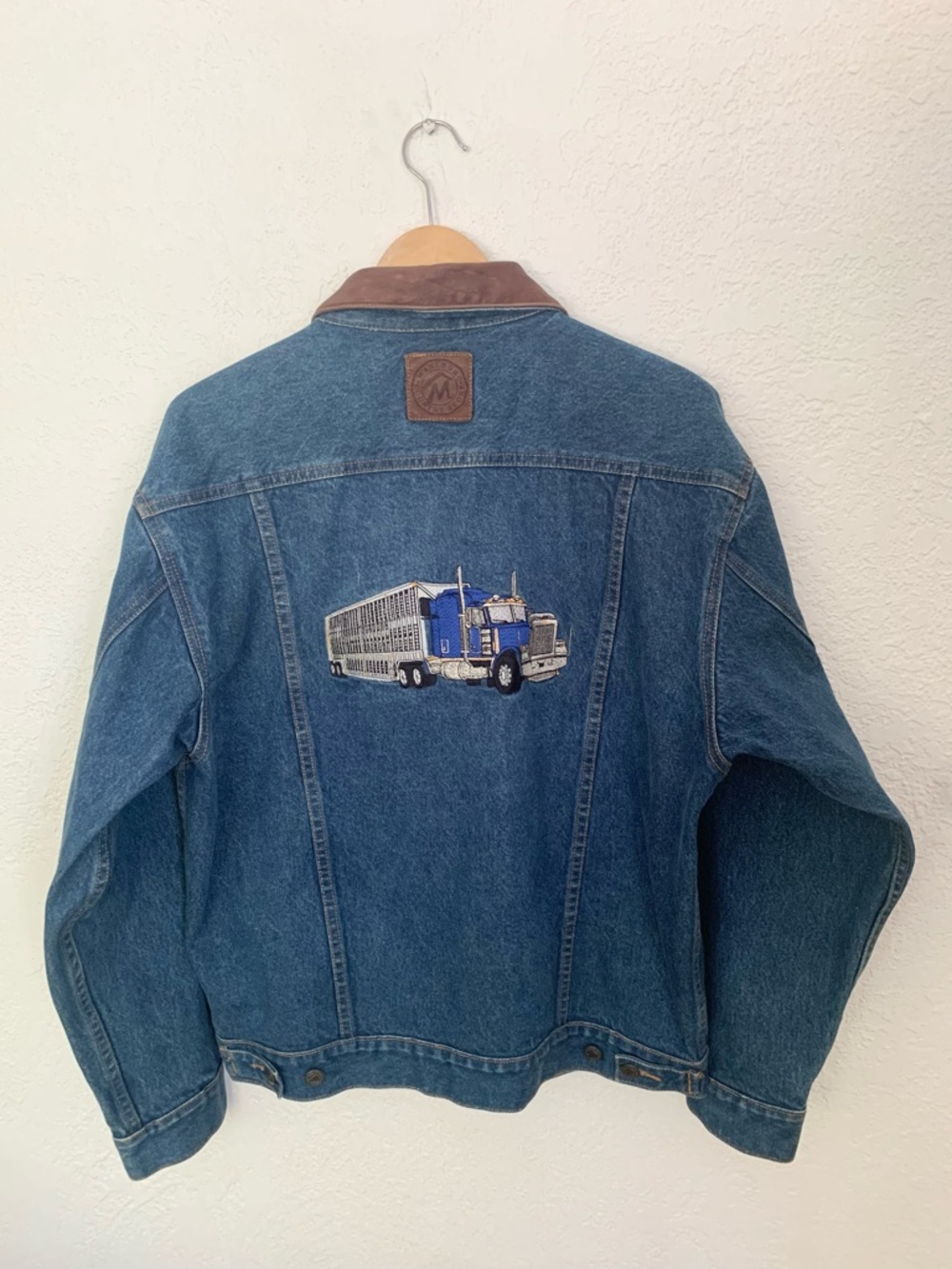 Rare Vintage Marlboro Truck Emblem Denim Jean Trucker Jacket Leather Collar 90s - Picture 7 of 15